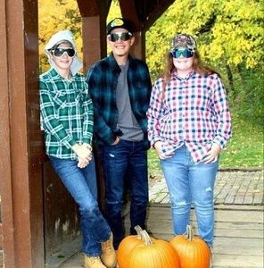 Meet your Posher, Payton